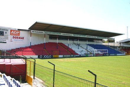 Estádio Adelino Ribeiro Novo (POR)