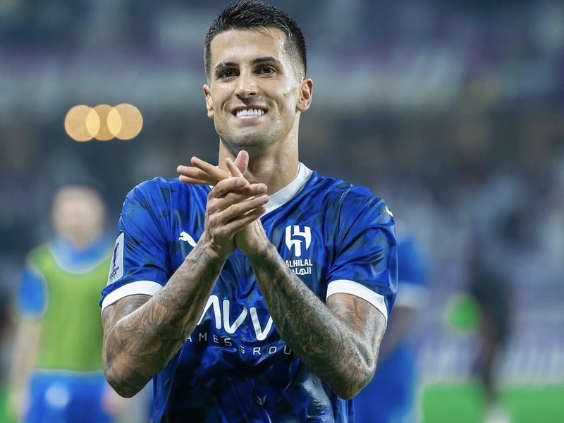 João Cancelo (POR)