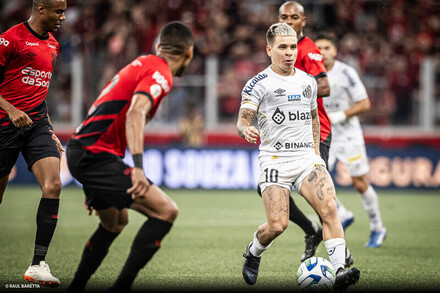 Athletico Paranaense 3-0 Santos