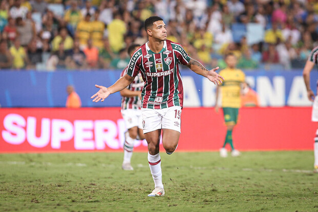 Fluminense gewinnt nur knapp gegen Cuiab