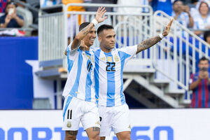 Argentinien gewinnt nur knapp gegen Ecuador