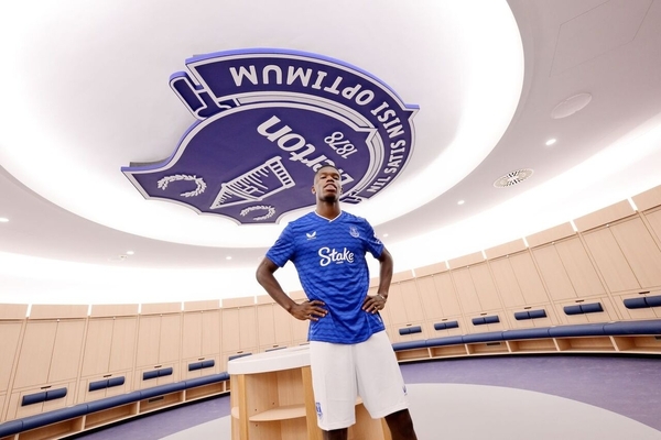 Everton besttigt Verpflichtung des Strmers Thierno Barry
