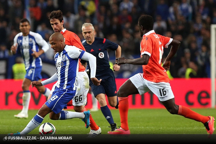 FC Porto v Arouca Liga NOS J25 2014/15