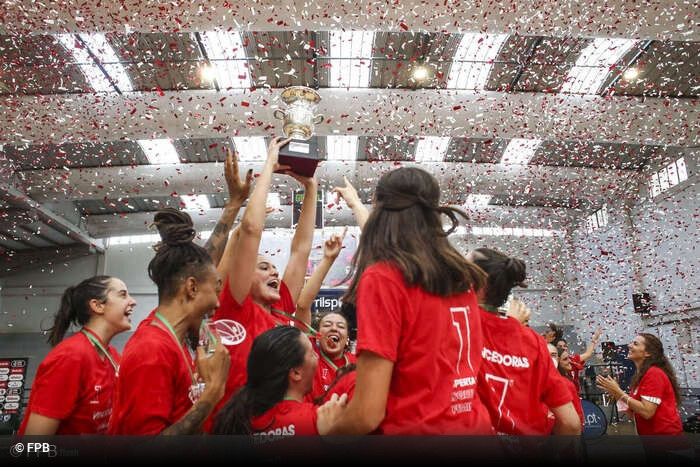 Benfica x V. Guimares - Supertaa Feminina Basquetebol 2021 - Final